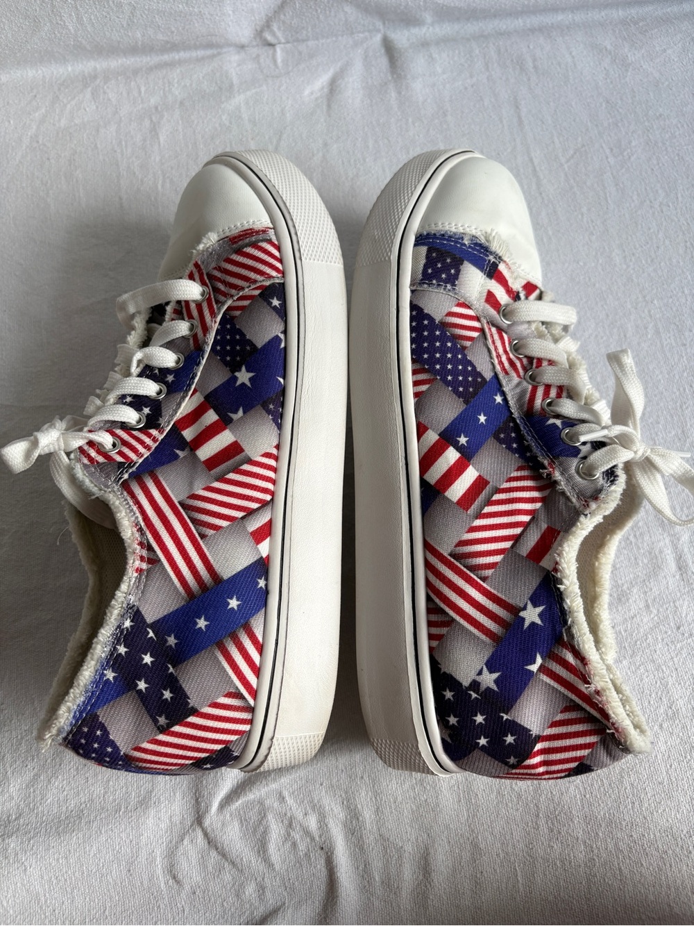 Flag-Print Canvas Sneakers - White / Red / Blue